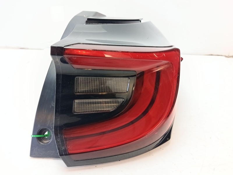 Recambio de piloto trasero derecho para toyota yaris active referencia OEM IAM 81551K0040  27454012A