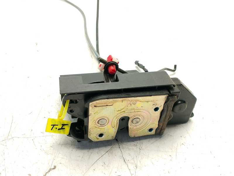 Recambio de cerradura puerta trasera izquierda para ssangyong kyron 2.0 xdi 4x4 referencia OEM IAM 7131009005  