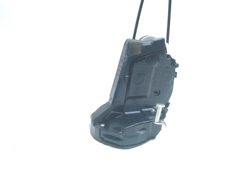 Recambio de cerradura puerta trasera derecha para toyota yaris active referencia OEM IAM 69050K0030  