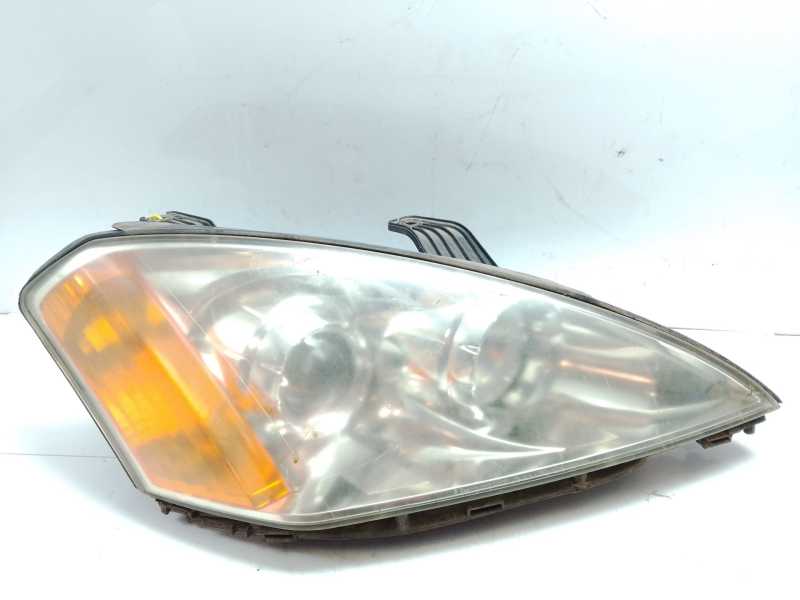 Recambio de faro derecho para ssangyong kyron 2.0 xdi 4x4 referencia OEM IAM 8310209100  