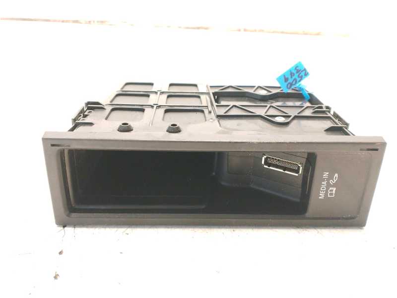 Recambio de moldura para volkswagen tiguan (5n_) 2.0 tdi 4motion referencia OEM IAM 5N0035341C  