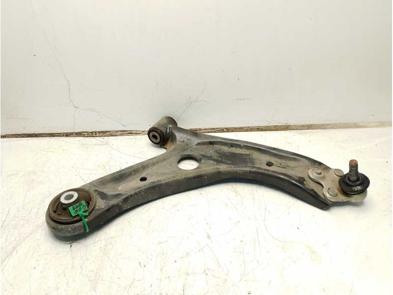 Recambio de brazo suspension inferior delantero derecho para toyota yaris 1.5 16v cat referencia OEM IAM 48605K0020  