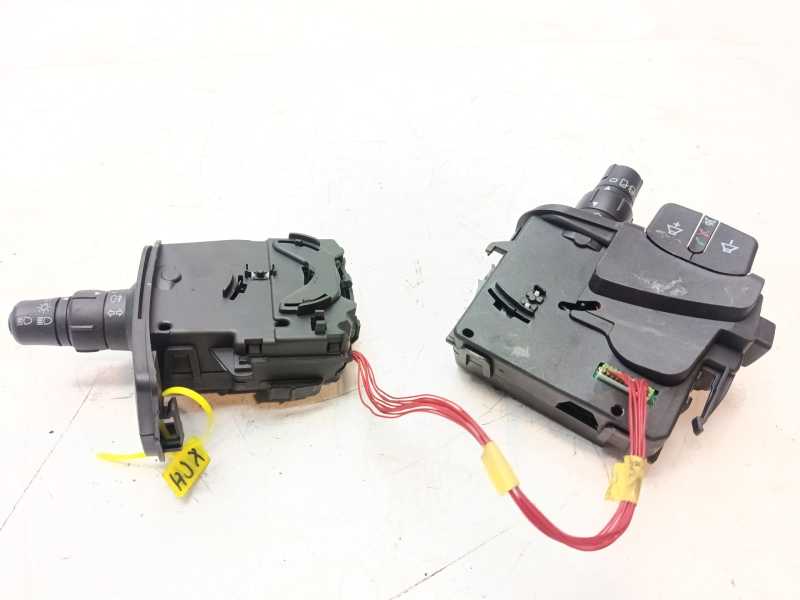 Recambio de mando multifuncion para renault clio iii (br0/1, cr0/1) 1.5 dci referencia OEM IAM 7701057090  7701068114