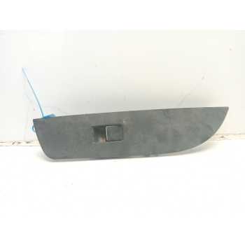 MANDO ELEVALUNAS TRASERO DERECHO 7423102F60 
