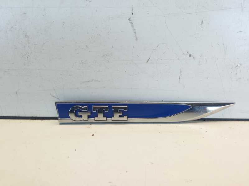 Recambio de moldura para volkswagen golf vii lim. gte referencia OEM IAM 5G0853688AC  