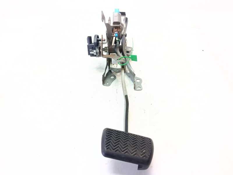 Recambio de pedal freno para toyota yaris 1.5 16v cat referencia OEM IAM 47110K0030  