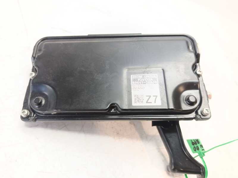 Recambio de centralita motor uce para toyota yaris 1.5 16v cat referencia OEM IAM 896610UA00  MB283000241