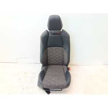 ASIENTO DELANTERO DERECHO 715010D380 