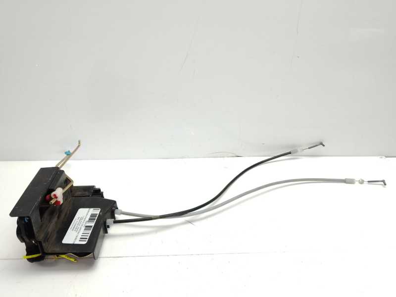Recambio de cerradura puerta delantera derecha para ssangyong kyron 2.0 xdi 4x4 referencia OEM IAM 7122009000  