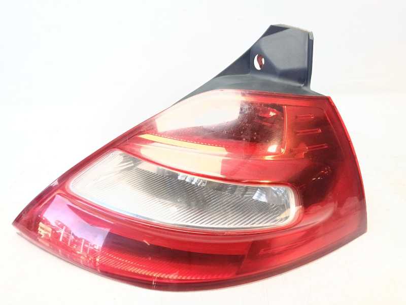 Recambio de piloto trasero derecho para renault megane ii berlina 5p dynamique referencia OEM IAM 8200413216  89038182