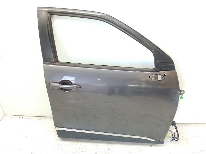 Recambio de puerta delantera derecha para toyota yaris 1.5 16v cat referencia OEM IAM 67001K2010  