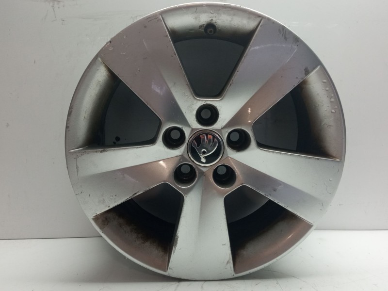 Recambio de llanta para skoda rapid (nh3, nk3, nk6) 1.6 tdi referencia OEM IAM 5JA601025L 5JA601025N 