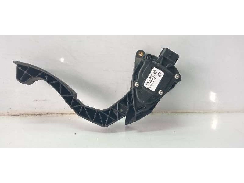 Recambio de pedal acelerador para dacia sandero stepway referencia OEM IAM 180022703R 6PV00997803 
