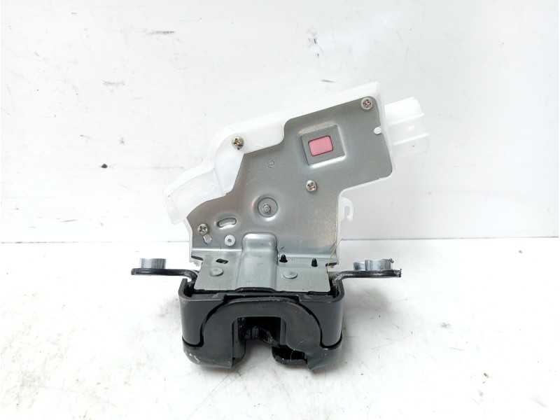 Recambio de cerradura maletero / porton para lexus ux (za10) referencia OEM IAM 6935076040  