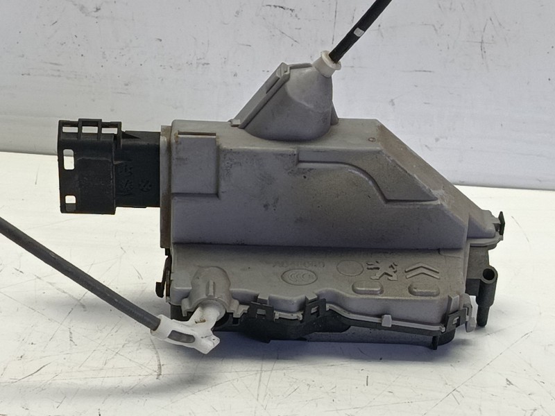 Recambio de cerradura puerta trasera izquierda para peugeot 5008 (0u_, 0e_) 1.6 bluehdi 120 referencia OEM IAM 9800624280  