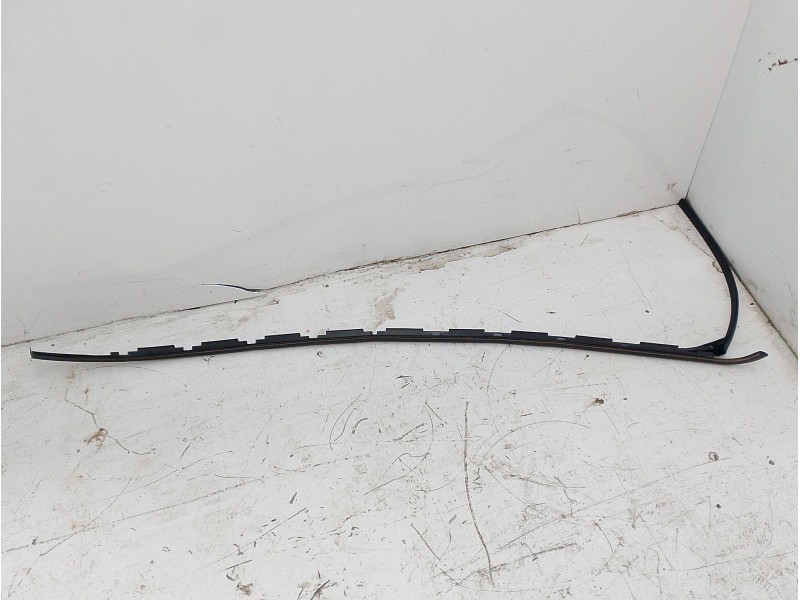 Recambio de moldura para mini mini (f56) cooper s referencia OEM IAM 51337300002  