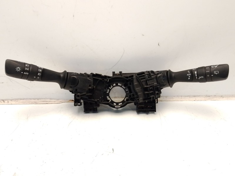 Recambio de mando multifuncion para toyota auris touring sports (e18) hybrid active referencia OEM IAM 8414002720 8465202540 
