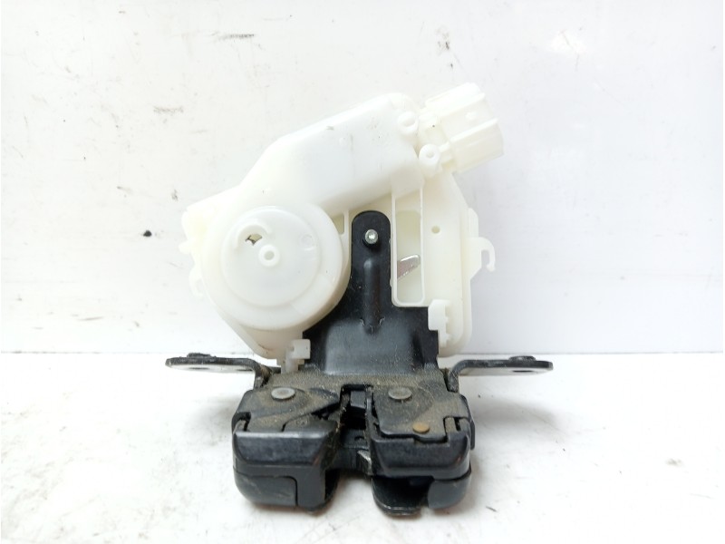 Recambio de cerradura maletero / porton para toyota yaris 1.5 16v cat referencia OEM IAM 6935002090  