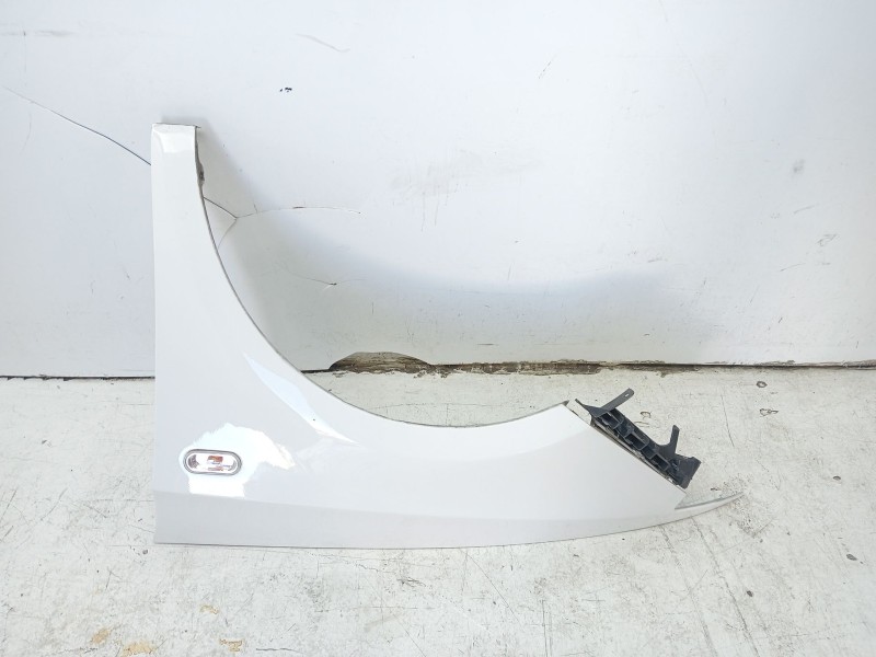 Recambio de aleta delantera izquierda para seat ibiza iv (6j5, 6p1) 1.6 tdi referencia OEM IAM 6J0821021B  