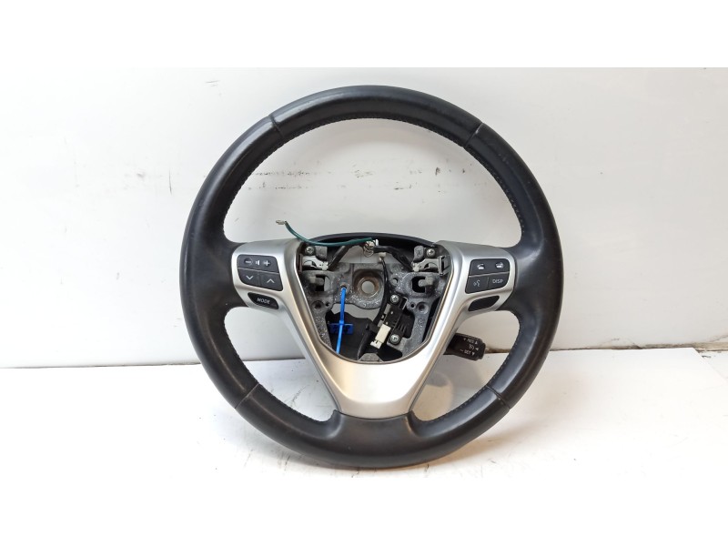 Recambio de volante para toyota verso business referencia OEM IAM 451020F100B0  