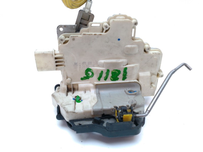 Recambio de cerradura puerta trasera izquierda para audi a4 avant (8e) 2.0 tdi referencia OEM IAM 4F0839015  