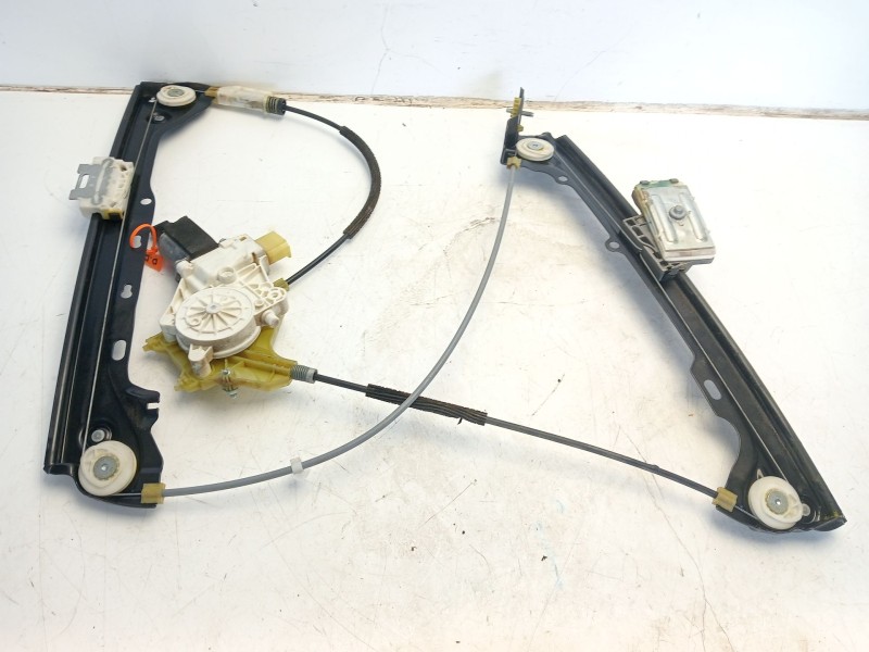 Recambio de elevalunas delantero derecho para bmw serie 3 coupe (e92) 335i referencia OEM IAM 51337193456  