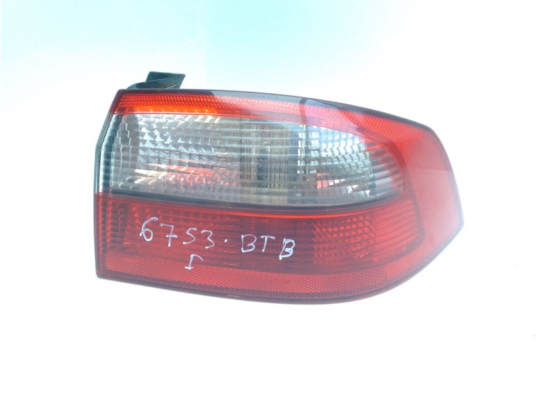 Recambio de piloto trasero derecho para renault laguna ii (bg0) 1.9 dci diesel cat referencia OEM IAM 8200002474  