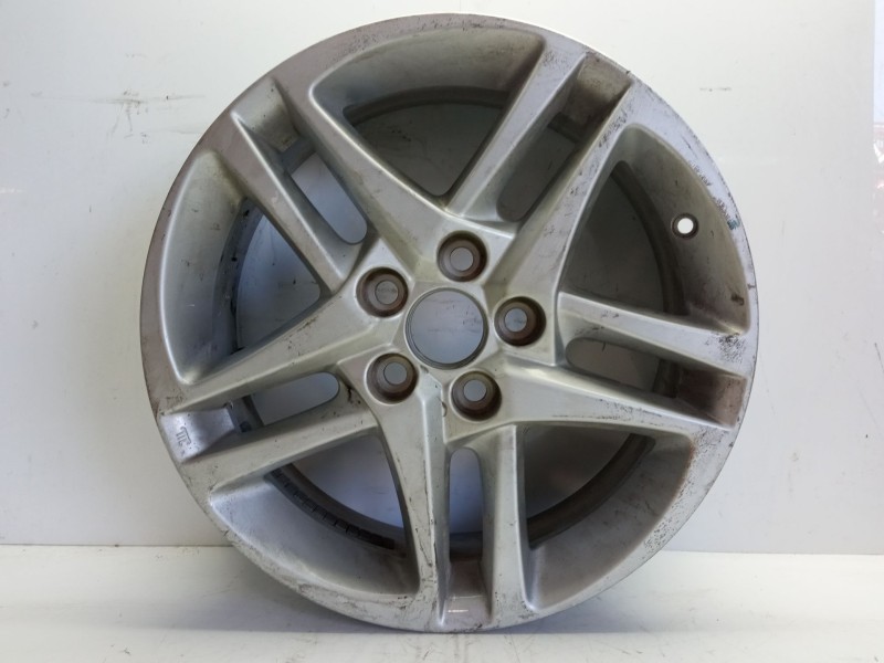 Recambio de llanta para toyota c-hr referencia OEM IAM 42611F4140  