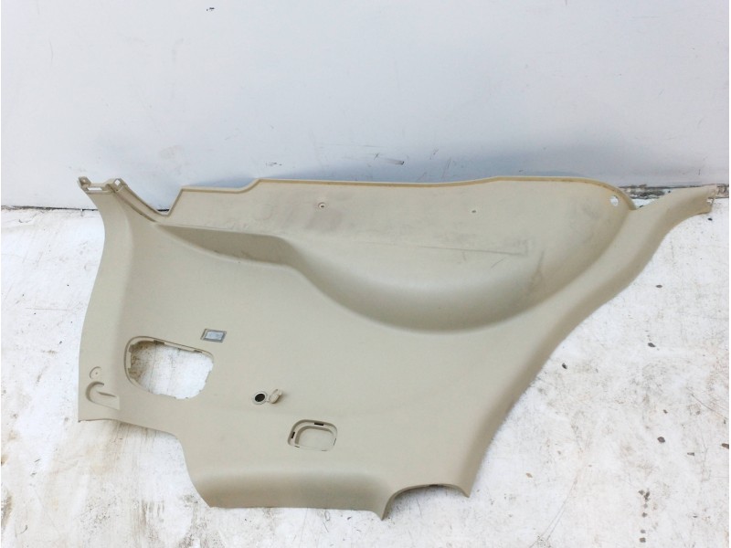 Recambio de molduras traseras para hyundai santa fé ii furgoneta/suv (cm) crdi 4x4 referencia OEM IAM 857402B100J9  