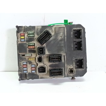 CAJA RELES / FUSIBLES 6500Y3 