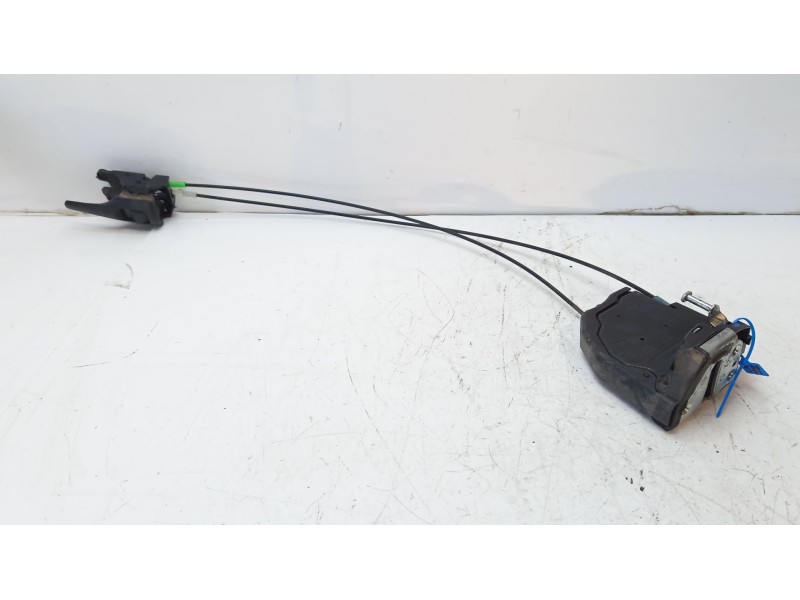 Recambio de cerradura puerta trasera derecha para toyota verso business referencia OEM IAM 690500F030 6920502120C0 