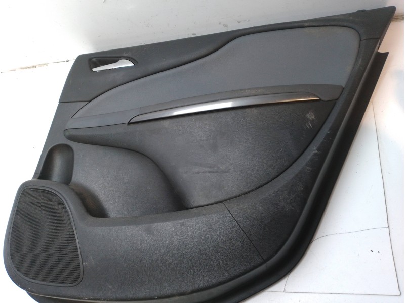 Recambio de guarnecido puerta trasera derecha para opel zafira tourer referencia OEM IAM 13419622  