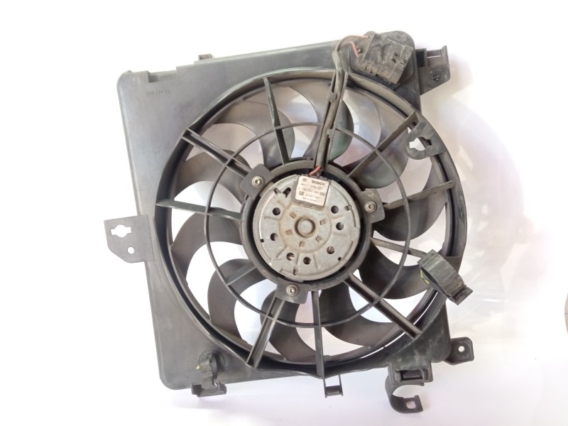 Recambio de electroventilador para opel astra h berlina referencia OEM IAM 24467444 130303957 3135103603