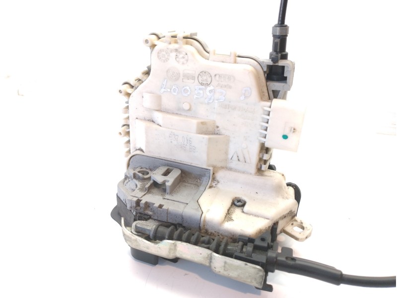Recambio de cerradura puerta delantera derecha para audi a3 (8v) ambiente referencia OEM IAM 8X1837016  