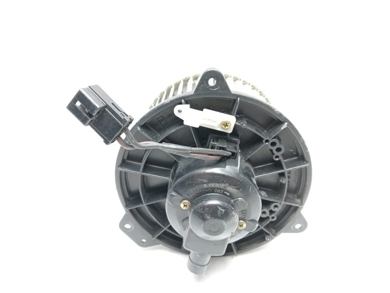Recambio de motor calefaccion para mazda premacy (cp) 2.0 turbodiesel cat referencia OEM IAM 8940000270 BP4K6B10 