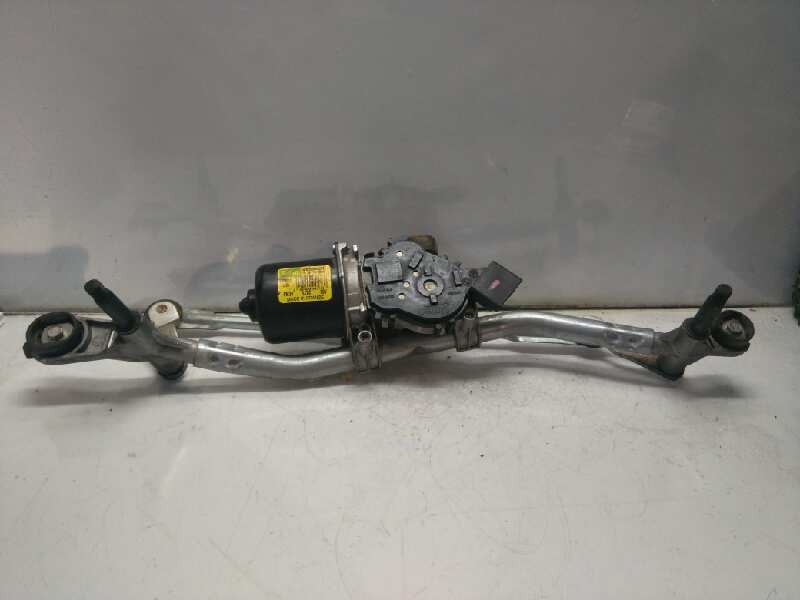 Recambio de motor limpia delantero para citroën c3 collection referencia OEM IAM W000004578  