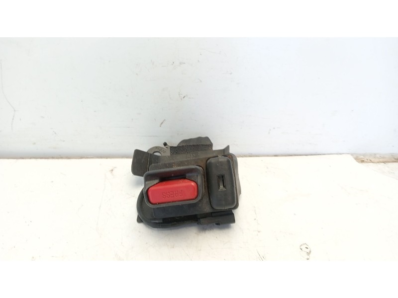 Recambio de cinturon seguridad trasero derecho para toyota yaris active referencia OEM IAM 73380K0010C0  