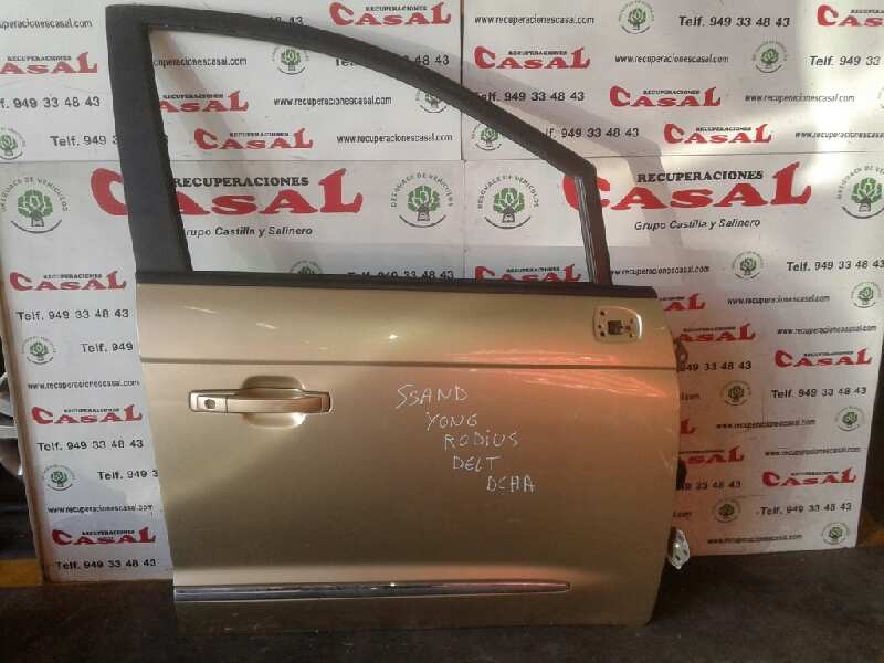 Recambio de puerta delantera derecha para ssangyong rodius xdi limited awd referencia OEM IAM 6200408005  