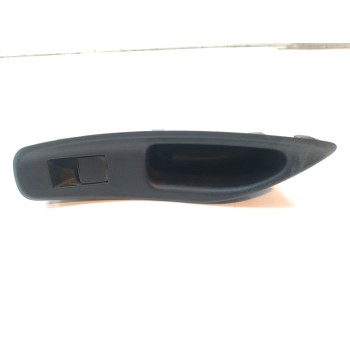 MANDO ELEVALUNAS TRASERO DERECHO 74271K0090C1 