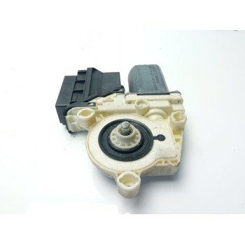 MOTOR ELEVALUNAS DELANTERO DERECHO 6Q2959801A 104383101 