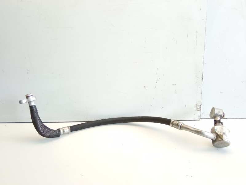 Recambio de tubos aire acondicionado para land rover discovery sport hse referencia OEM IAM BJ3219N601  