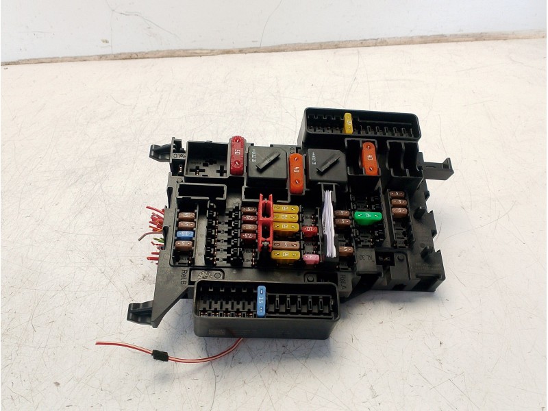 Recambio de caja reles / fusibles para mini mini (f56) cooper s referencia OEM IAM 61149270354  
