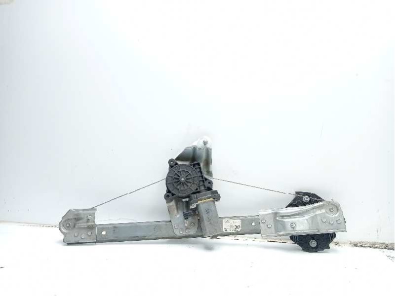 Recambio de elevalunas delantero derecho para dacia sandero ambiance referencia OEM IAM 807209299R  