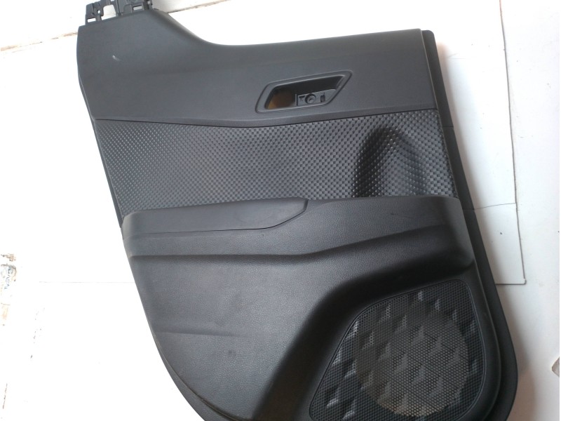 Recambio de guarnecido puerta trasera izquierda para toyota c-hr referencia OEM IAM 67640F4060C0 67061F4170 
