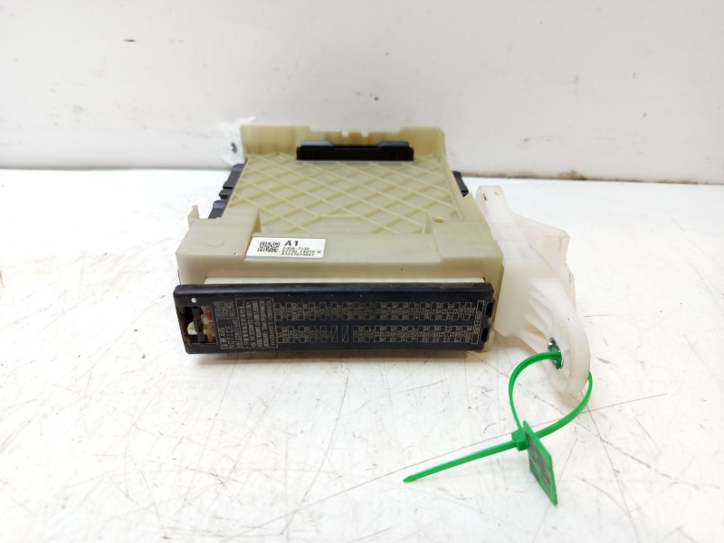 Recambio de modulo electronico para toyota c-hr referencia OEM IAM 82730F4010  