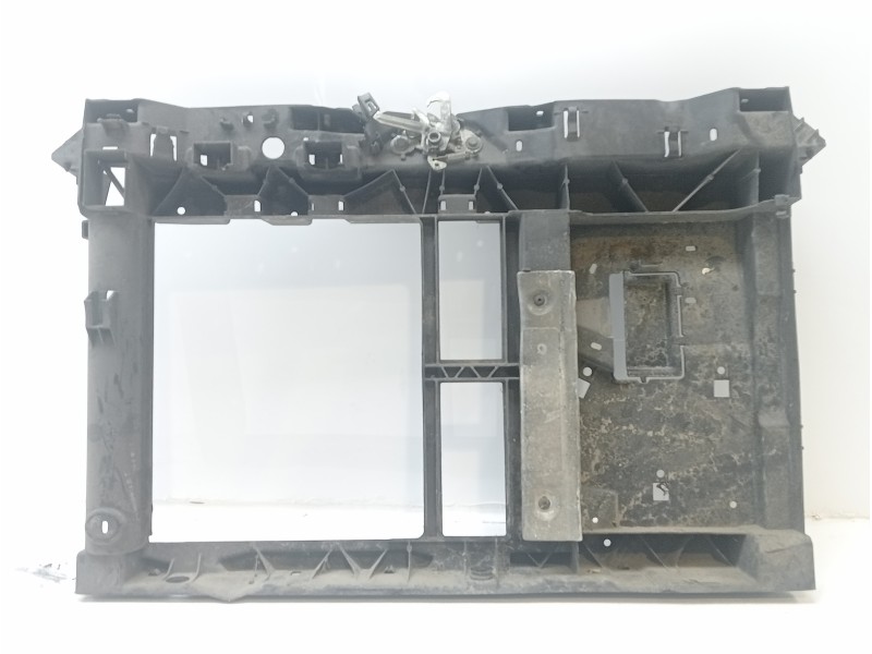 Recambio de panel frontal para peugeot 207 1.4 referencia OEM IAM 7104FS  