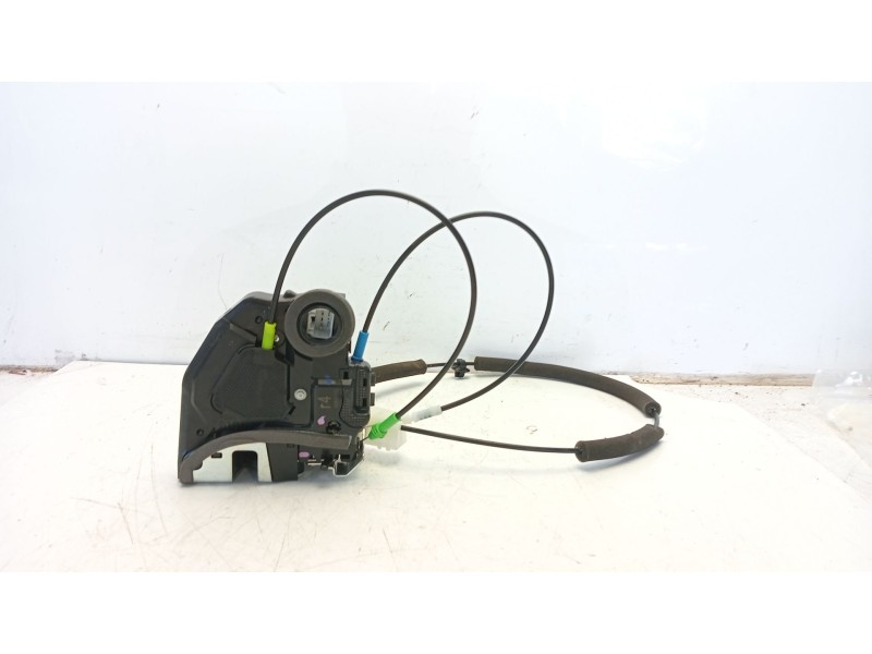 Recambio de cerradura puerta trasera izquierda para toyota c-hr referencia OEM IAM 69060F4010  