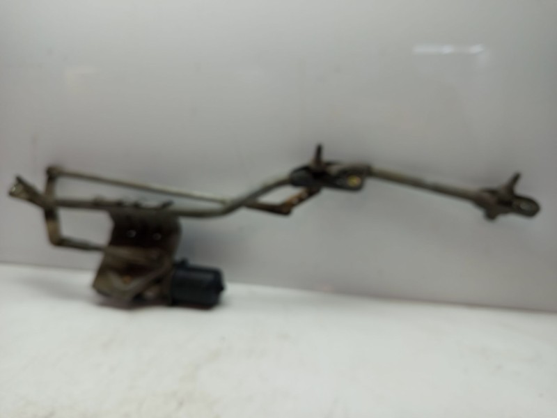 Recambio de motor limpia delantero para renault scenic ii 1.9 dci diesel referencia OEM IAM 8200327016  