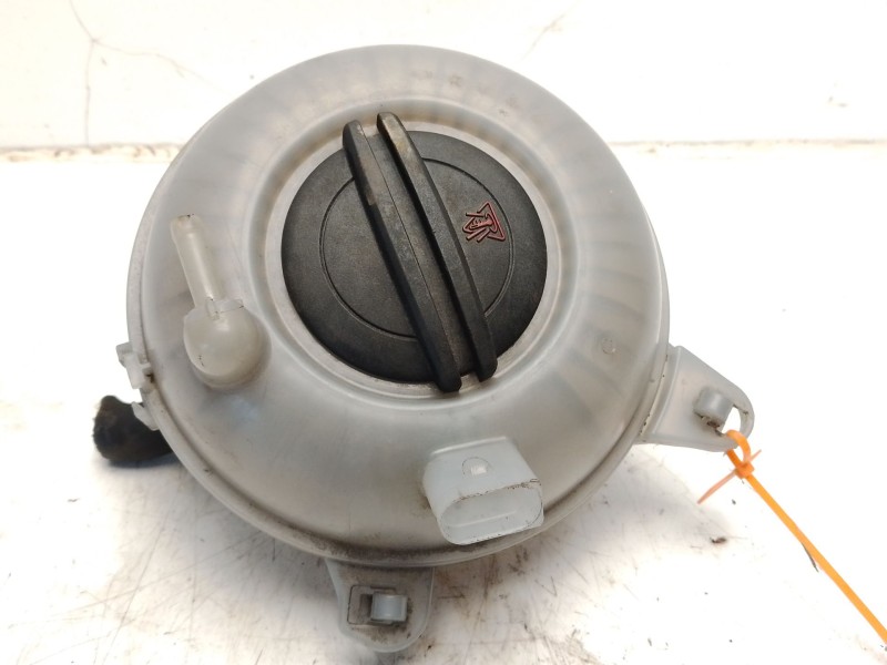 Recambio de deposito expansion para seat leon (5f1) 1.6 tdi referencia OEM IAM 5Q0121407G 5Q0121407A 