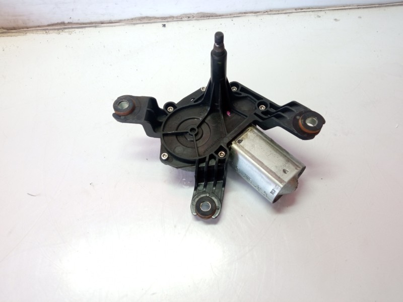 Recambio de motor limpia trasero para opel corsa d referencia OEM IAM 53844417  